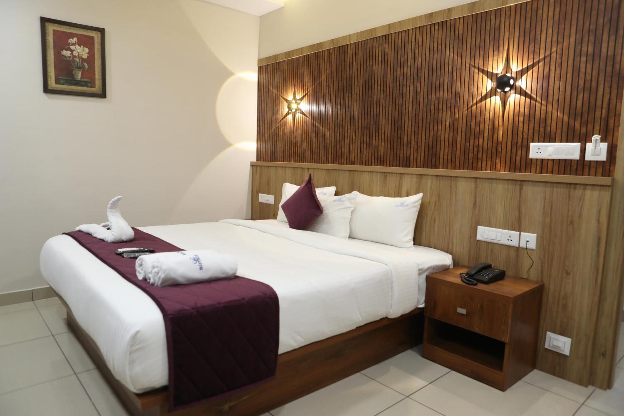 Hotel Spring Field Billets Kochi Zewnętrze zdjęcie