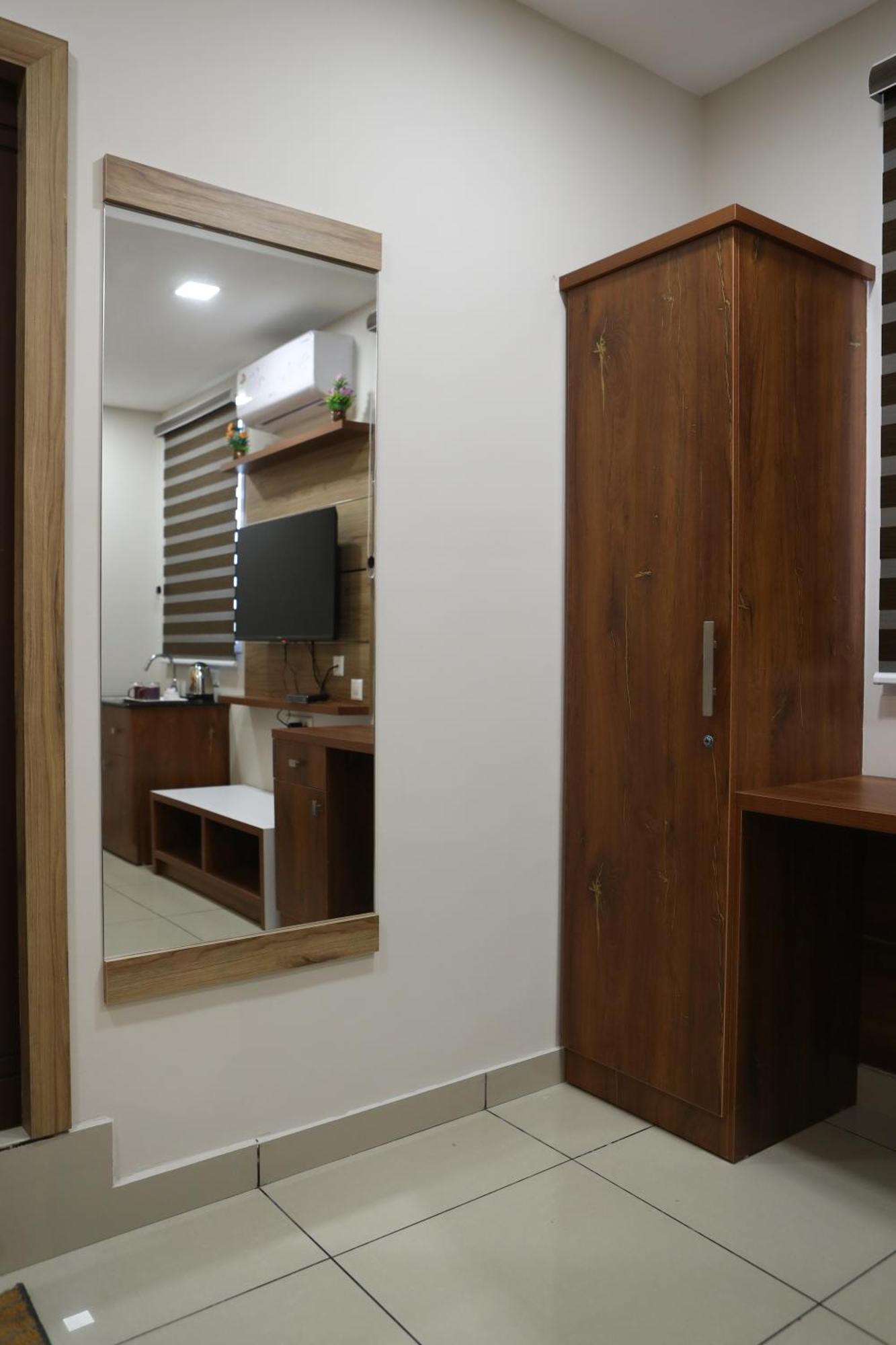 Hotel Spring Field Billets Kochi Zewnętrze zdjęcie