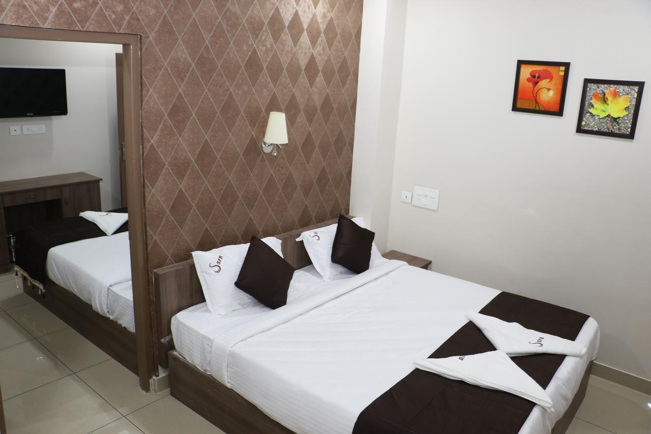 Hotel Spring Field Billets Kochi Zewnętrze zdjęcie