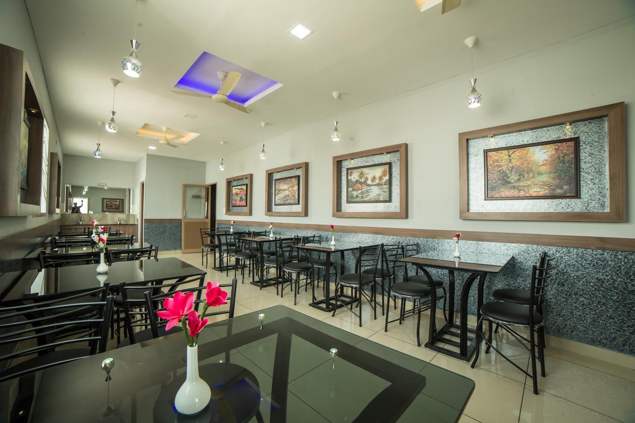 Hotel Spring Field Billets Kochi Zewnętrze zdjęcie